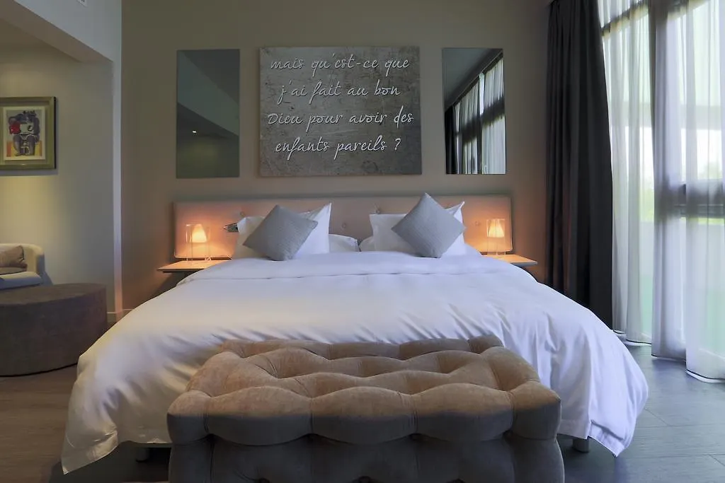 Chez Maman Hotel & Restaurant Cenevre İsviçre