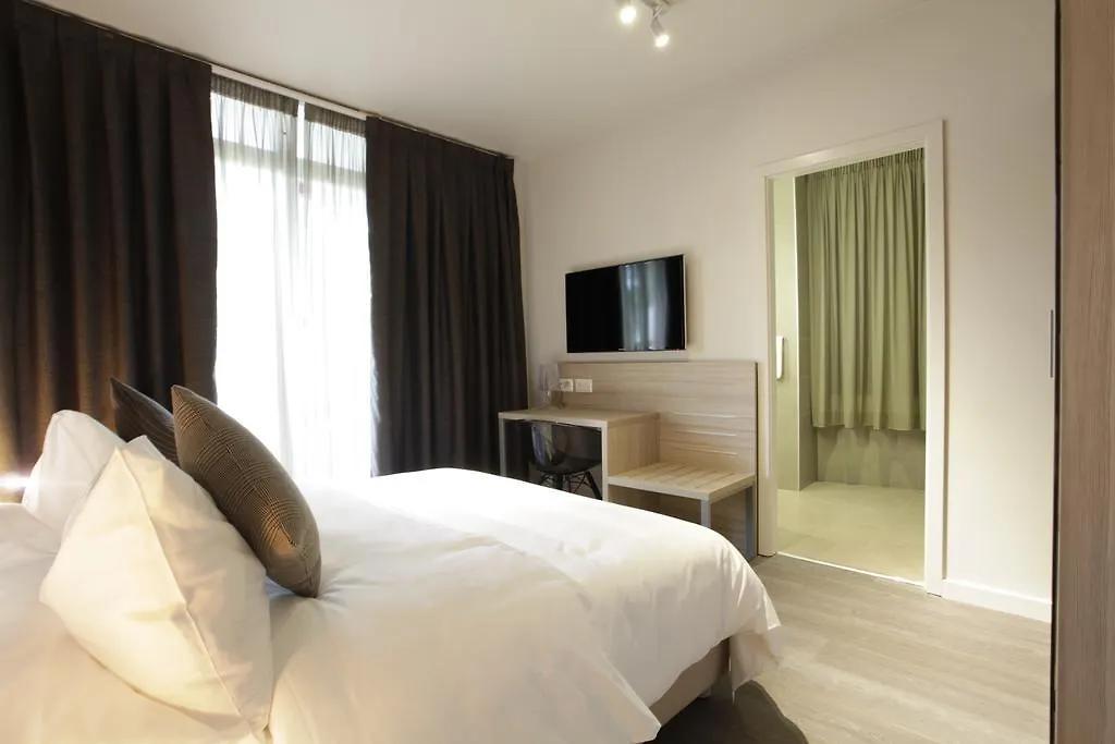 ***  Chez Maman Hotel & Restaurant Cenevre İsviçre