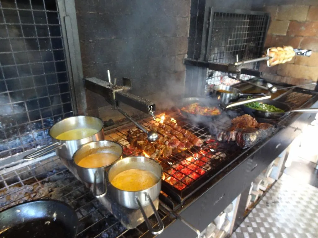 Chez Maman Hotel & Restaurant Cenevre